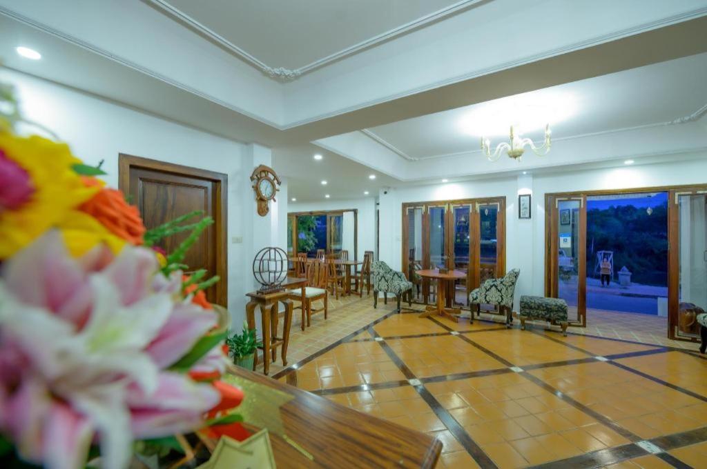 Hotel Villa Deux Rivieres Luang Prabang Exterior foto